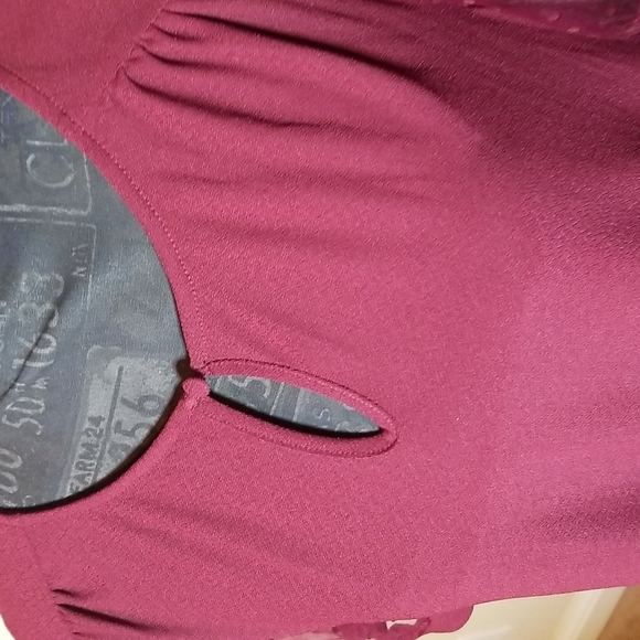 Blouse - Picture 2 of 8